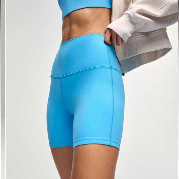 NWT Lululemon Align High-Rise Short 6" in Kayak Blue Light color size 4 - Picture 4 of 14